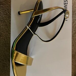 Nine West Gold Strappy Anny Ankle Heels NWT